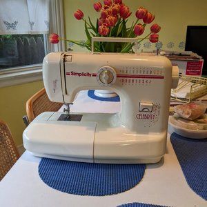 Celebrity Simplicity seldom used sewing machine